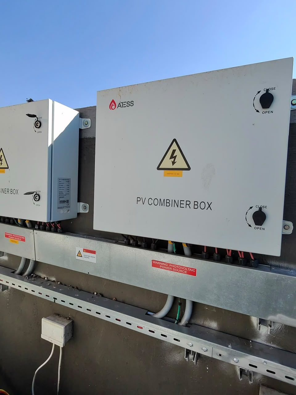 PV combiner box and DC cabling